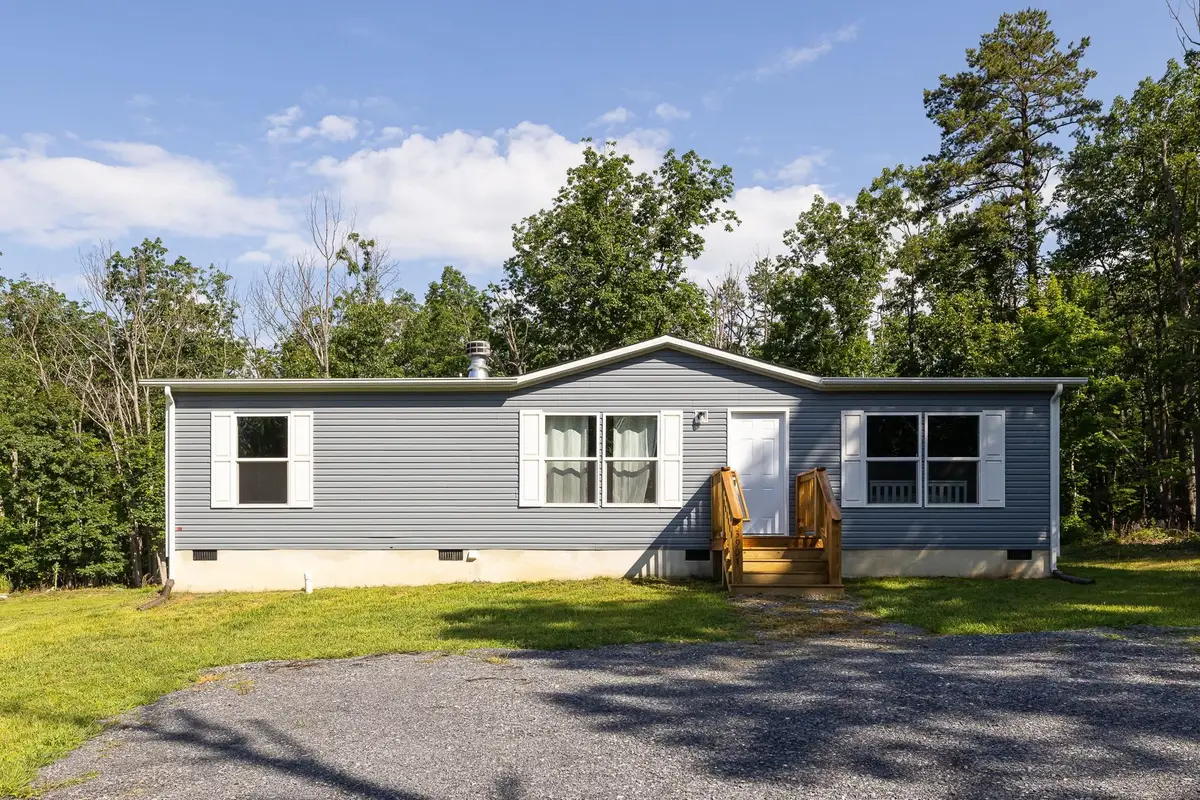 3907 Mule Skinner Ln, Elkton, VA 22827 - #1