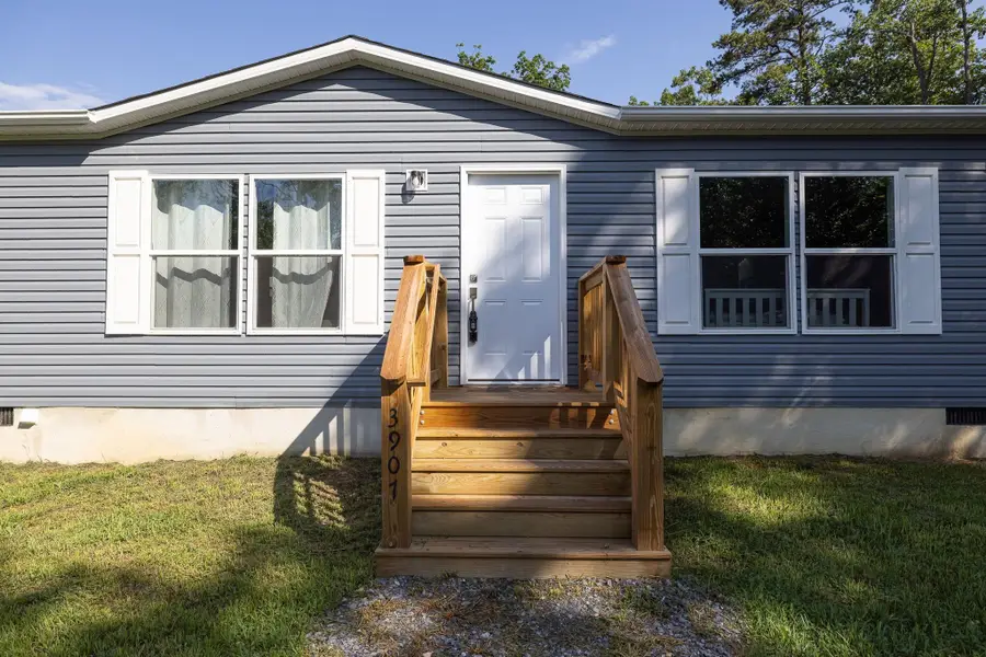 3907 Mule Skinner Ln, Elkton, VA 22827 - #2