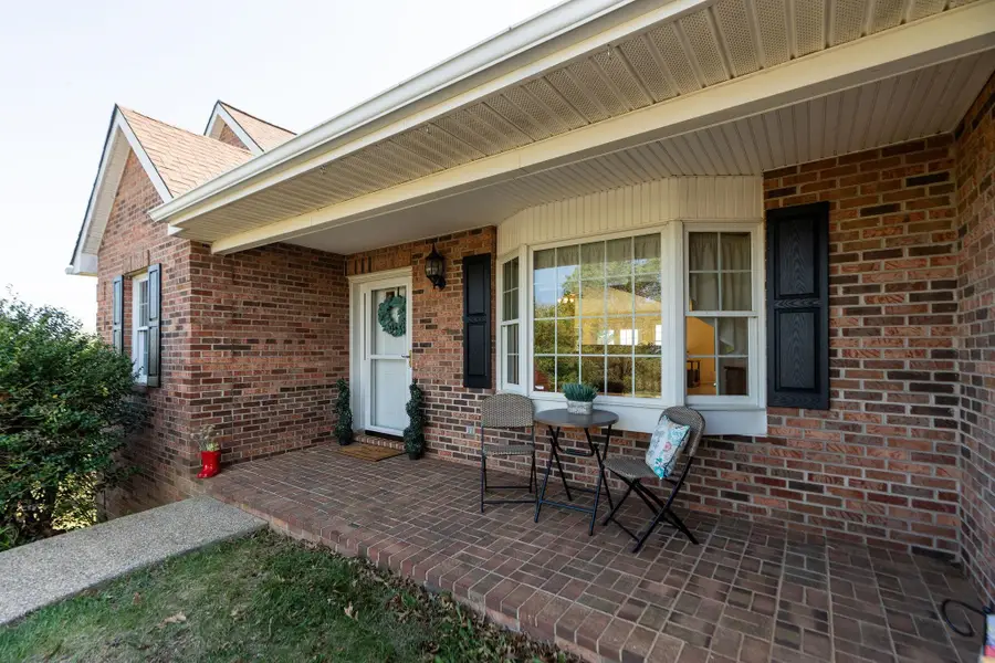 92 Fieldhaven Dr, Staunton, VA 24401 - #3