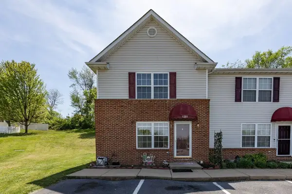 1201 Wordsworth Ct, Harrisonburg, VA 22802