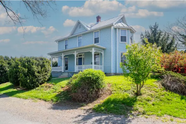 133 Springbrook Rd W, Broadway, VA 22815