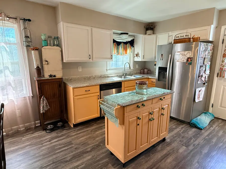 45 Mercer Cir, Grottoes, VA 24441 - #2