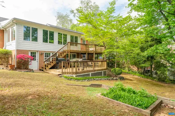 102 Westminster Rd, Charlottesville, VA 22901
