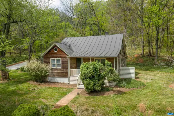 3898 Vineyard Rd, Barboursville, VA 22923