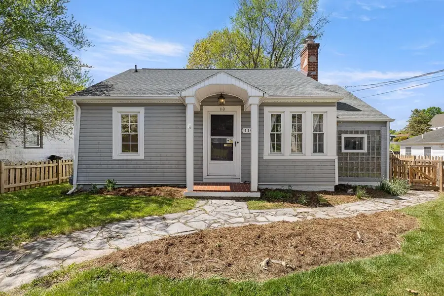 110 Hays Ave, Staunton, VA 24401 - #2