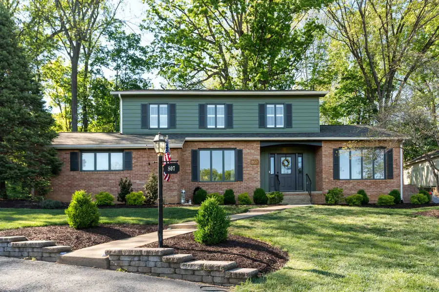 807 Brae Burn Pl N, Staunton, VA 24401 - #2