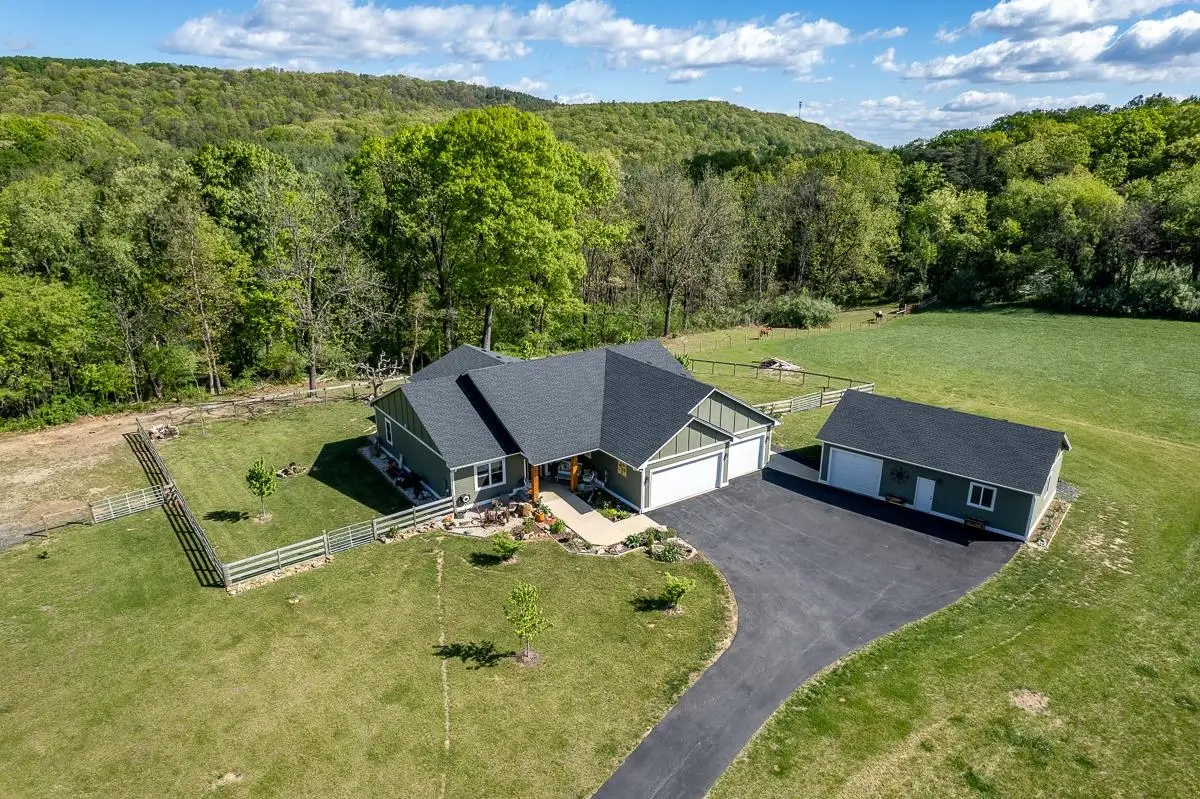 99 Mt Ida Ln, Staunton, VA 24401 - #1