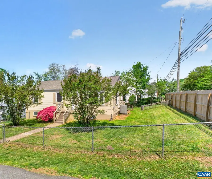 511 Stonehenge Ave, Charlottesville, VA 22902 - #2