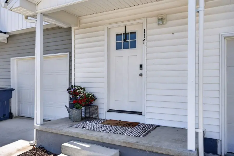 117 21st St, Grottoes, VA 24441 - #3