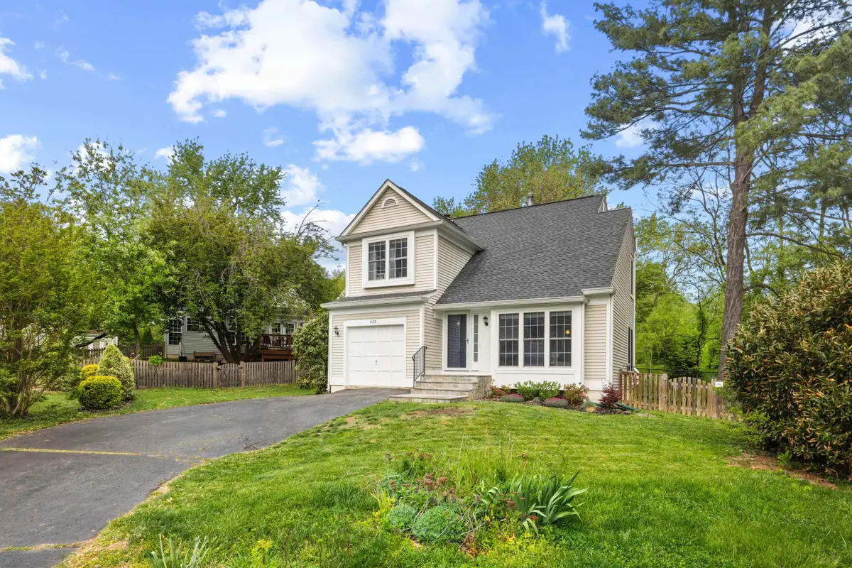 423 Foxridge Dr Sw, Leesburg, VA 20175 - #1