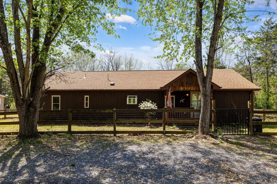 702 Richview Rd, Rileyville, VA 22650 - #2