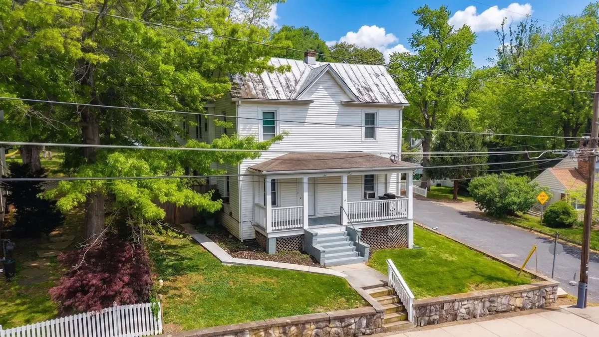 650 Alleghany Ave, Staunton, VA 24401 - #1