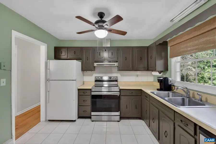 2092 Sulphur Mine Rd, Charlottesville, VA 22911 - #3