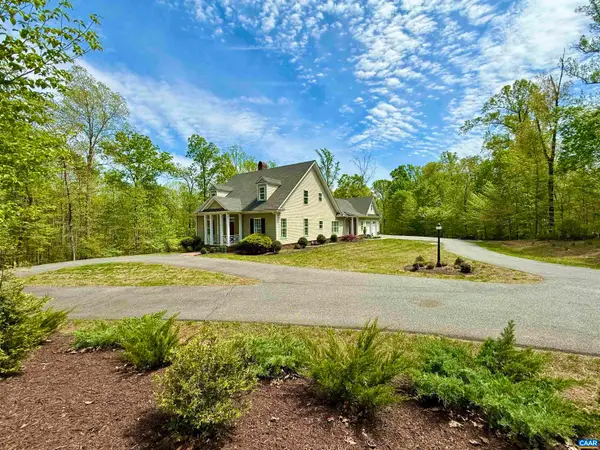 1025 Pelham Dr E, Keswick, VA 22947