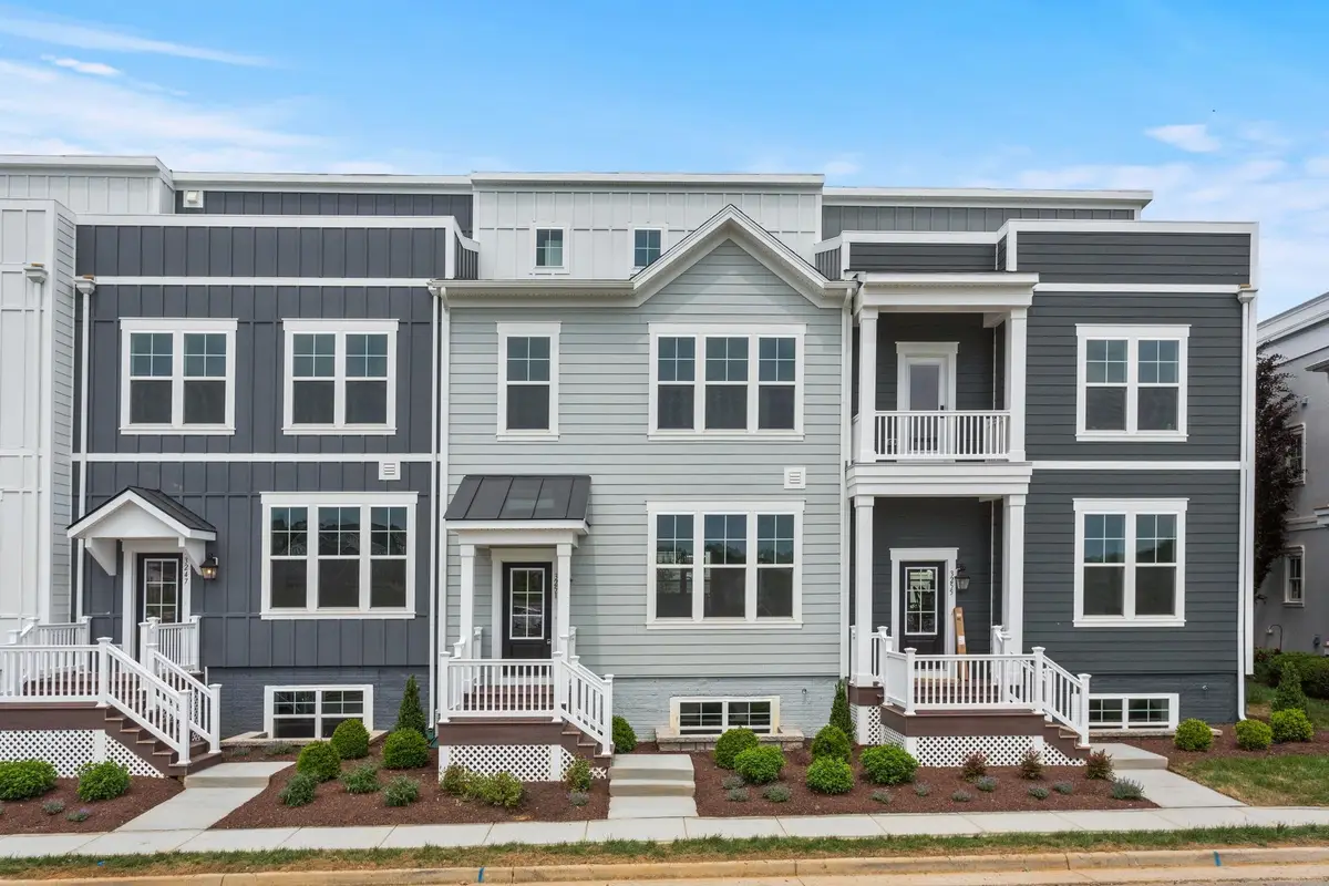 3225 Preston Shore Dr, Massanetta Springs, VA 22801 - #1