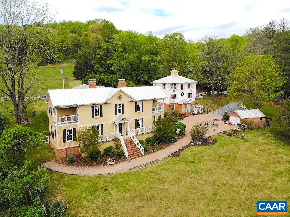 325 Union Run, Lexington, VA 24450 - #1