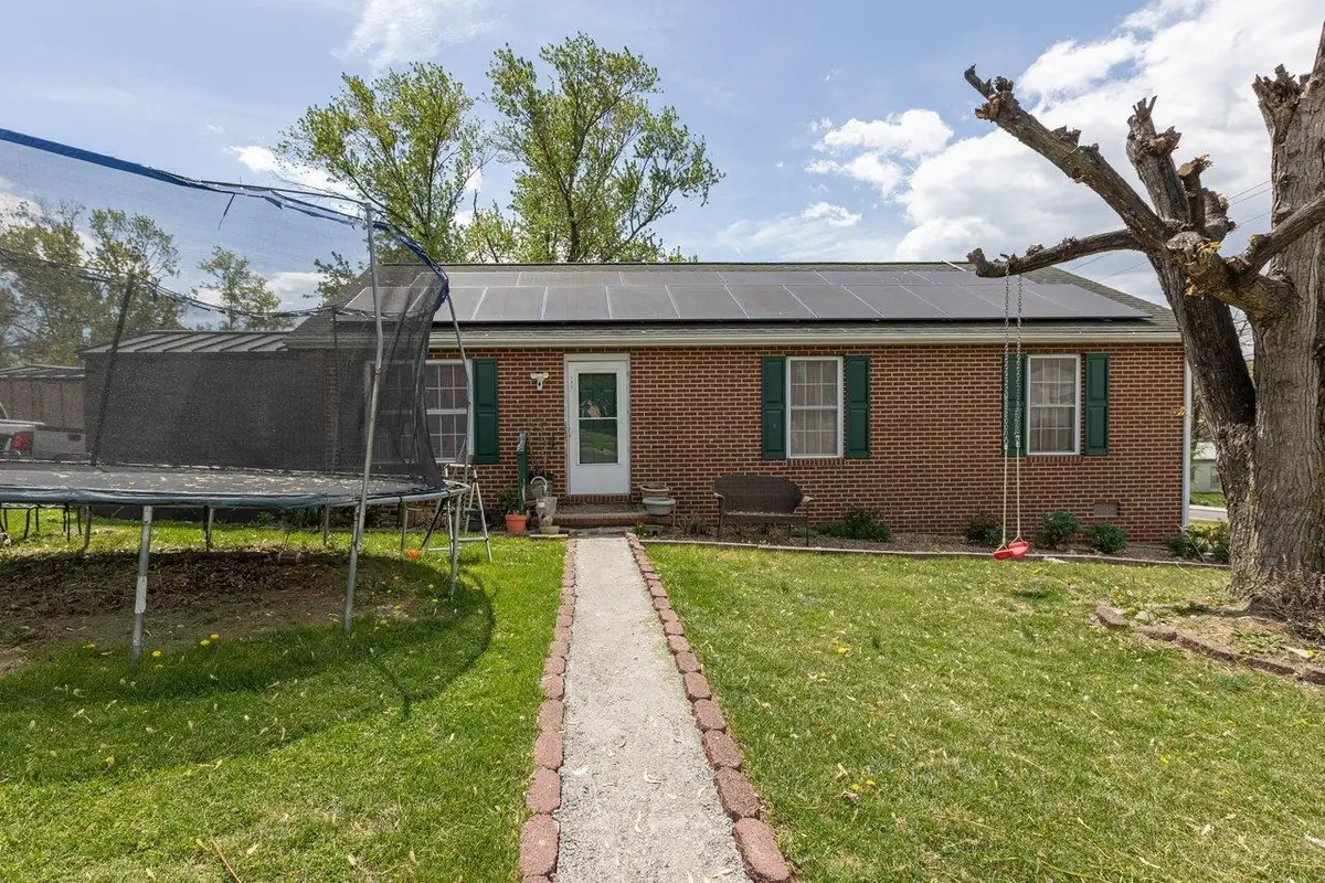 195 5th St, Harrisonburg, VA 22802 - #1