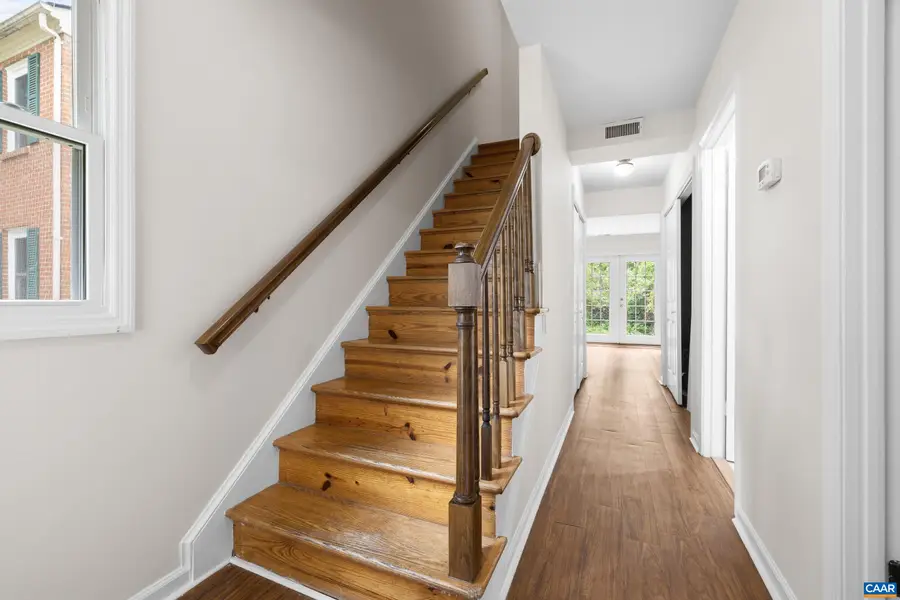 501 Moseley Dr, Charlottesville, VA 22903 - #3