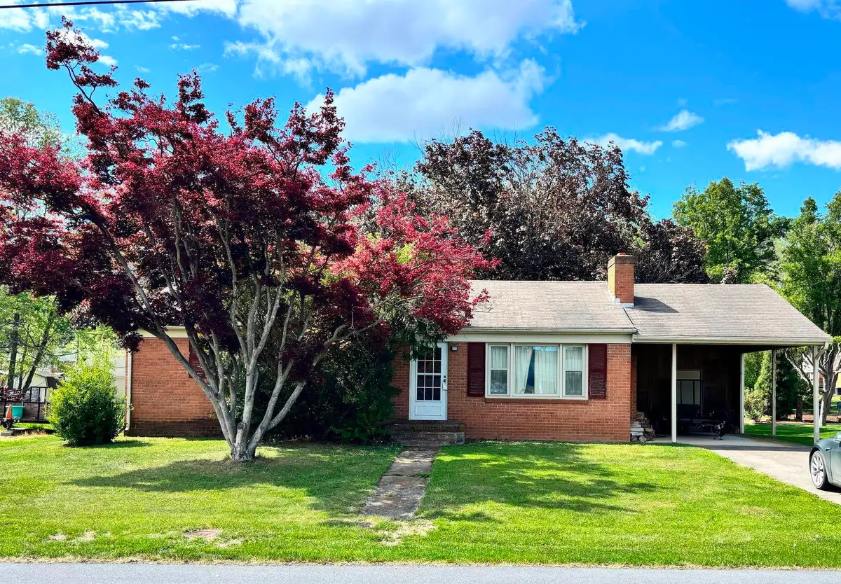 305 Pope St N, Bridgewater, VA 22812 - #1