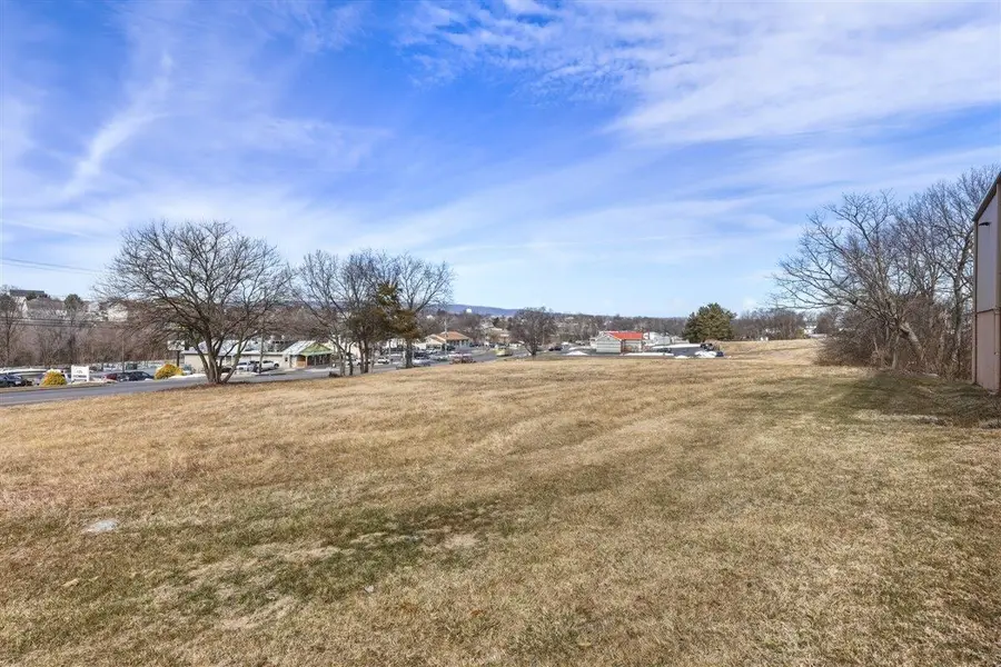 301 Main St S, Broadway, VA 22815 - #2