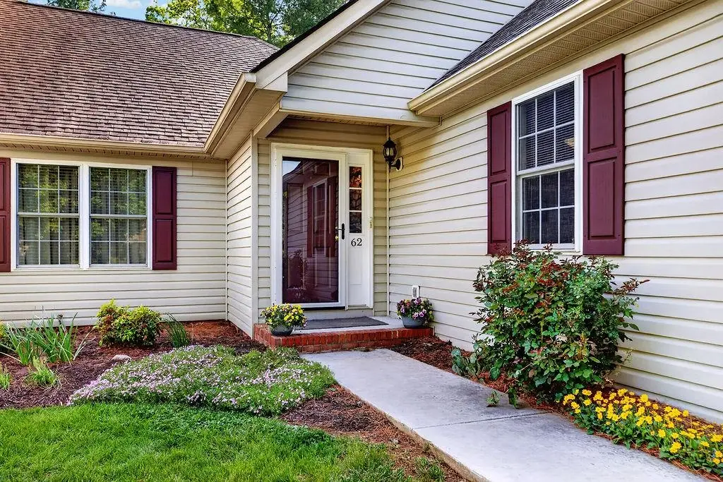 62 Ashleigh Dr, Waynesboro, VA 22980 - #1