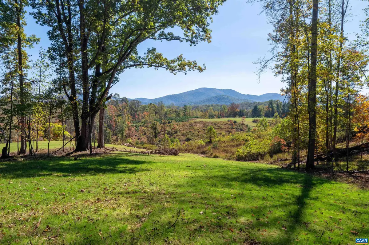 7337-4 Dick Woods Rd, Afton, VA 22920 - #1