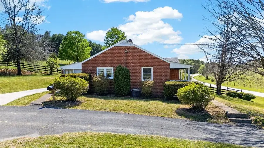 488 Buffalo Gap Hwy, Churchville, VA 24421 - #3