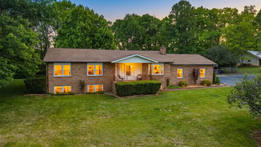 2061 Old Greenville Rd, Greenville, VA 24440 - #2