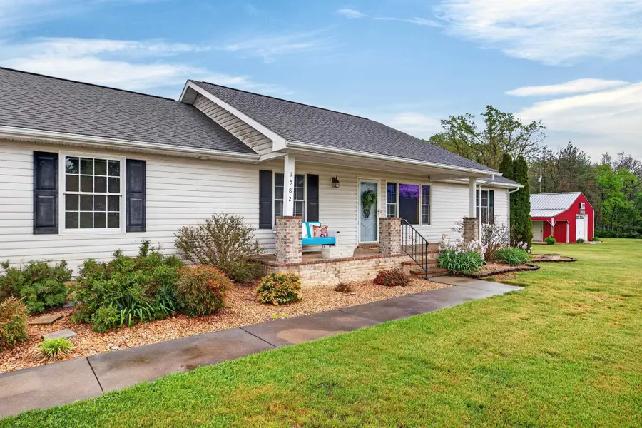1582 Howardsville Tpke, Stuarts Draft, VA 24477 - #2