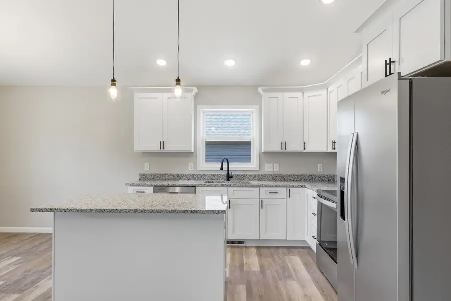 340 Fairfax Ave W, Elkton, VA 22827 - #3