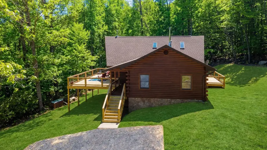 910 Love Rd, Lyndhurst, VA 22952 - #3
