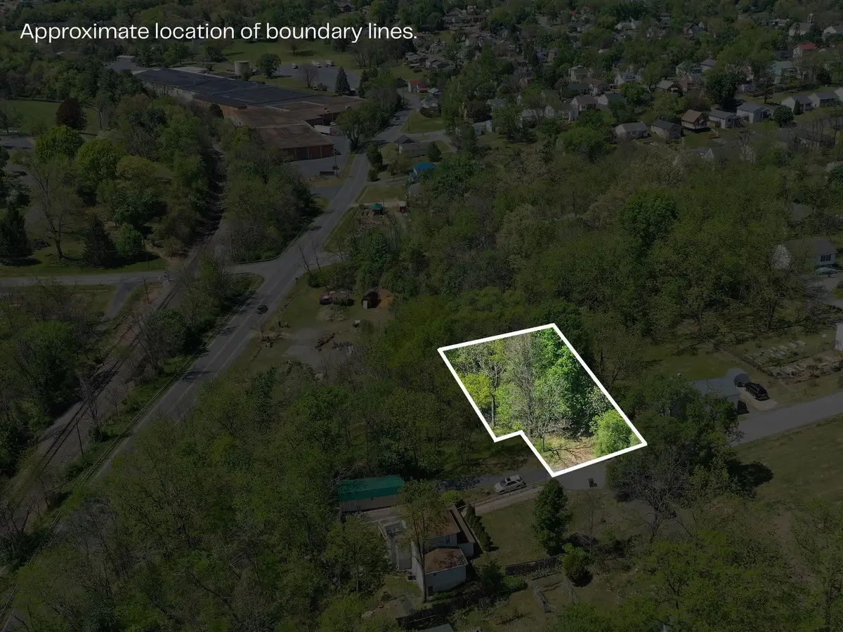 422 Jersey St, Staunton, VA 24401 - #1