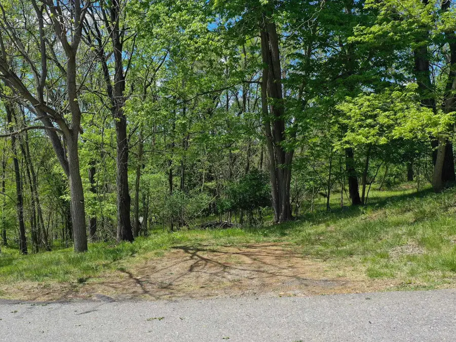 422 Jersey St, Staunton, VA 24401 - #3