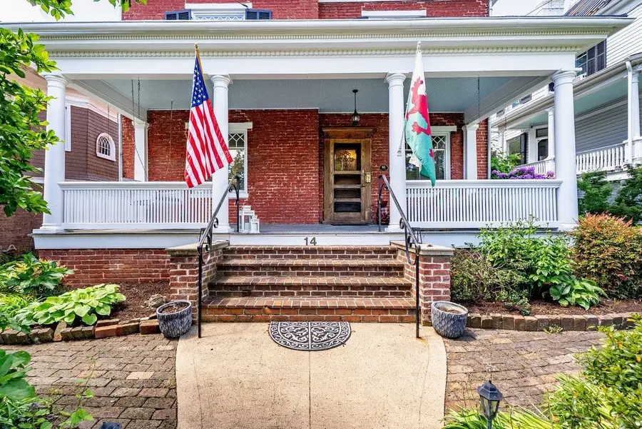 14 Coalter St S, Staunton, VA 24401 - #3