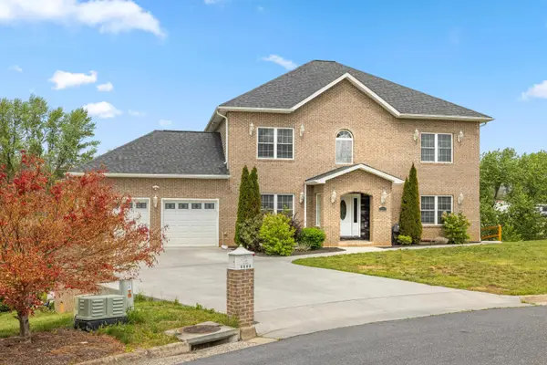 1941 Rhianon Ln, Harrisonburg, VA 22801
