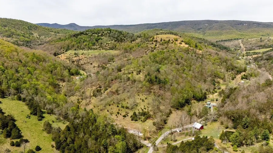 24 Strauter Rd, Franklin, WV 26807 - #3
