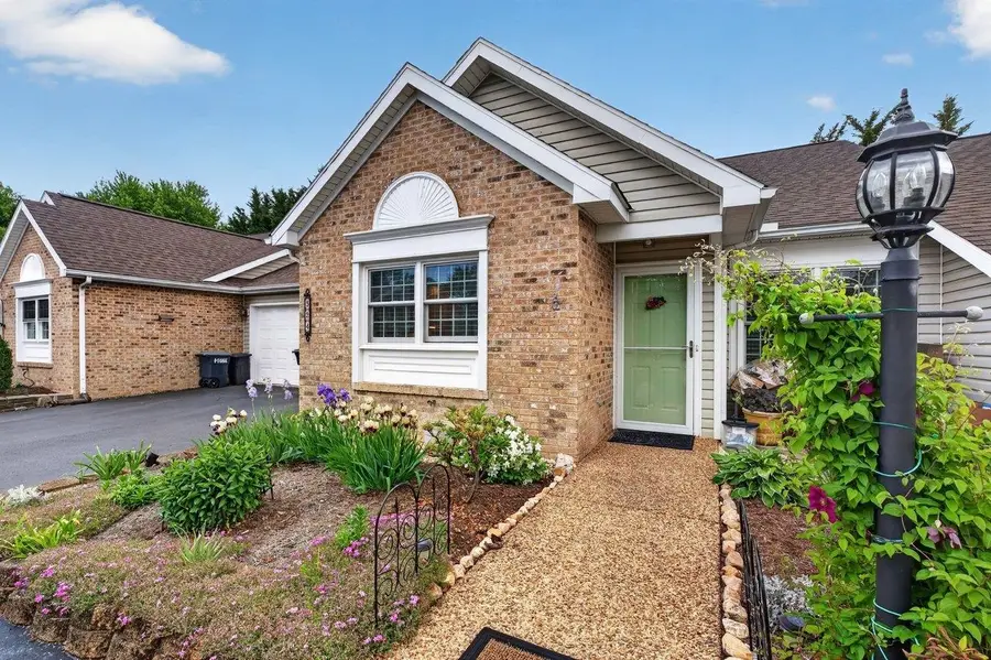 324 Emerald Dr, Harrisonburg, VA 22801 - #2