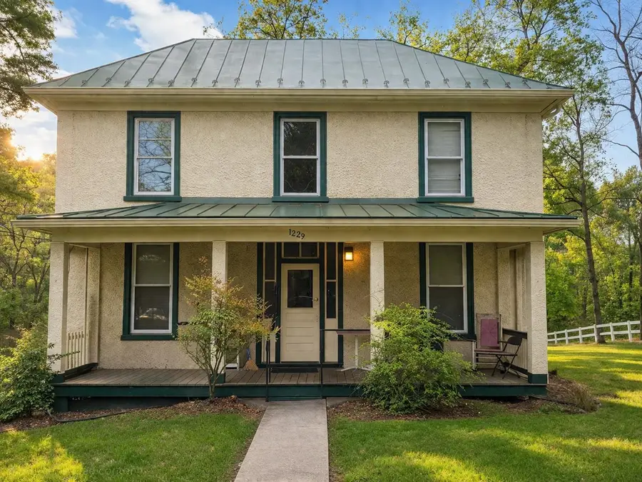 1229 Stack St, Staunton, VA 24401 - #2