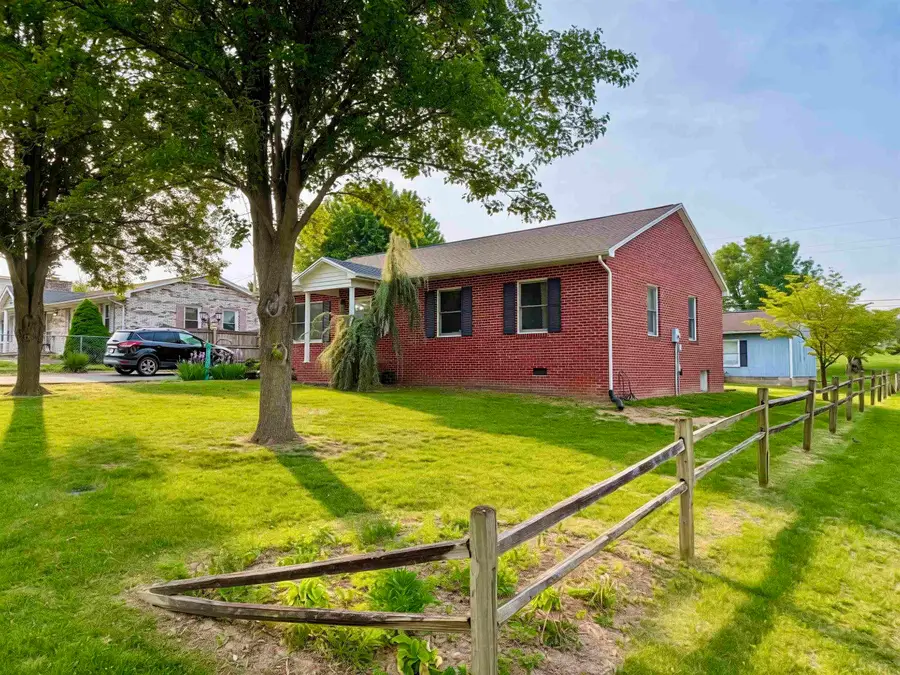 222 1st St, Broadway, VA 22815 - #3