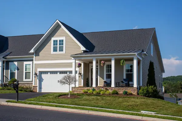 2923 Preston Lake Blvd, Rockingham, VA 22801