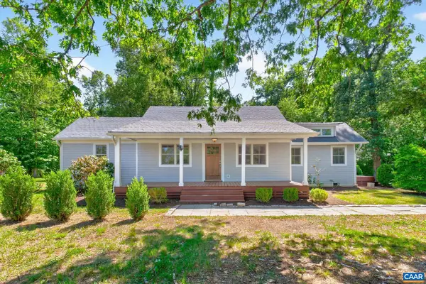 9702 Hatton Ferry Rd, Scottsville, VA 24590