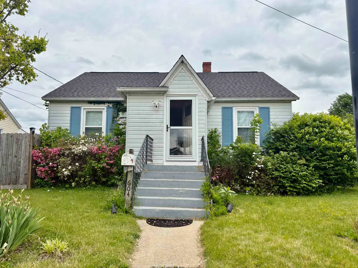 604 Loudoun Ave, Waynesboro, VA 22980 - #1