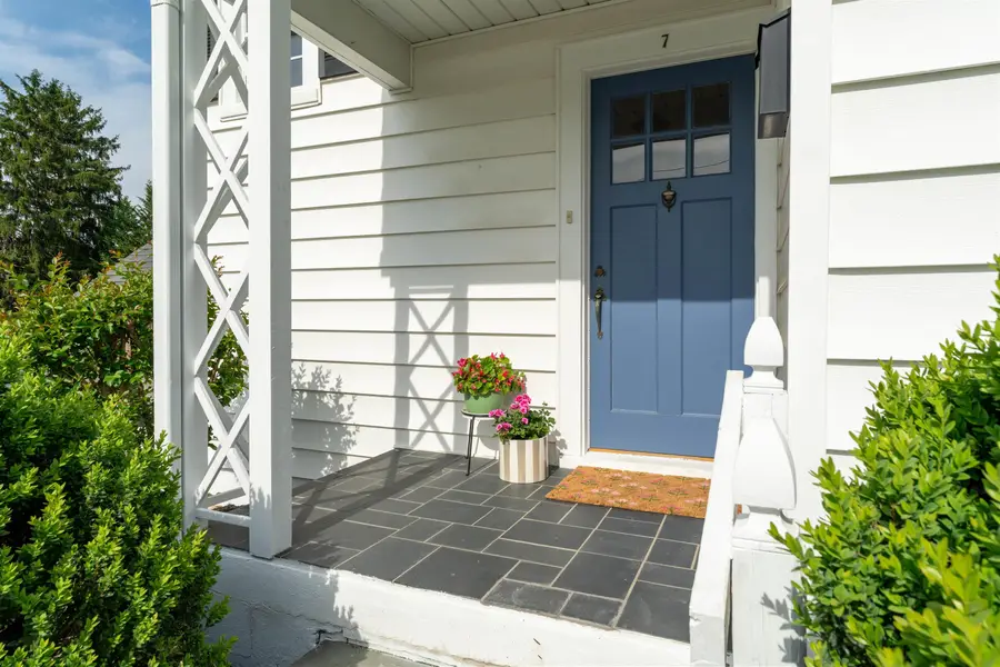 7 Taylor St, Staunton, VA 24401 - #2