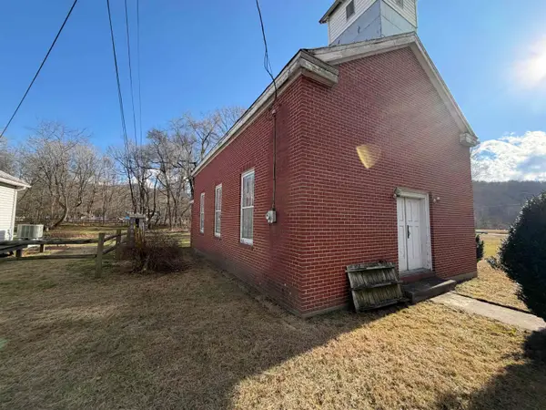 68 Augusta Springs Rd, Craigsville, VA 24401