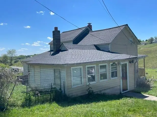 394 Ridge Rd, Fairfield, VA 24435 - #3