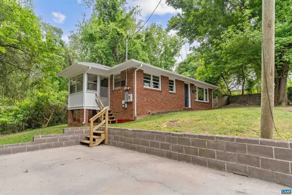 108 Vaughan Dr, Farmville, VA 23901