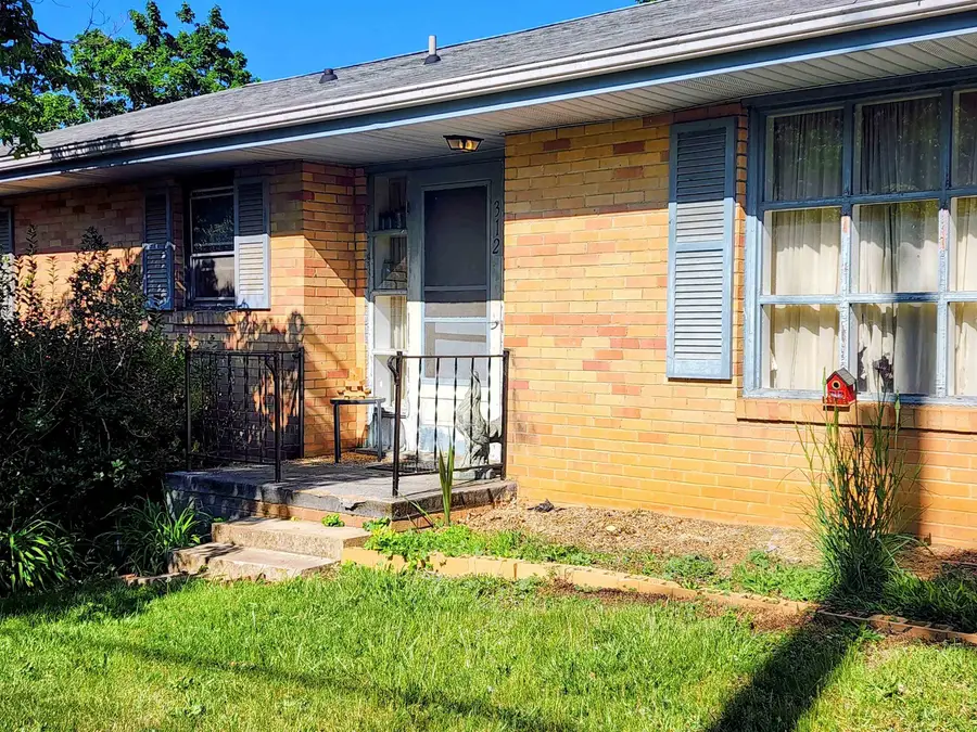312 Austin Ave, Staunton, VA 24401 - #2