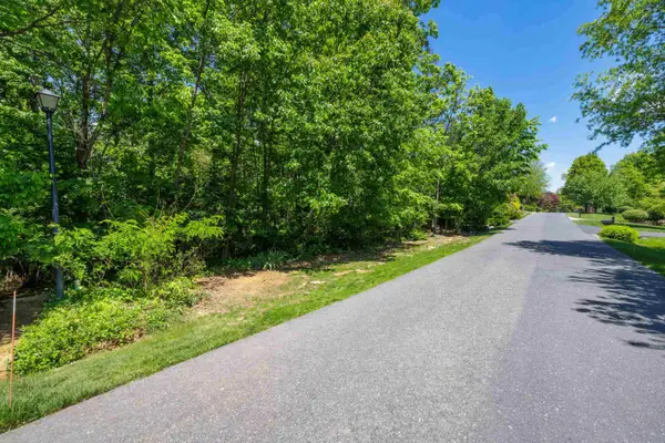 354 Steeplechase Dr, Penn Laird, VA 22846