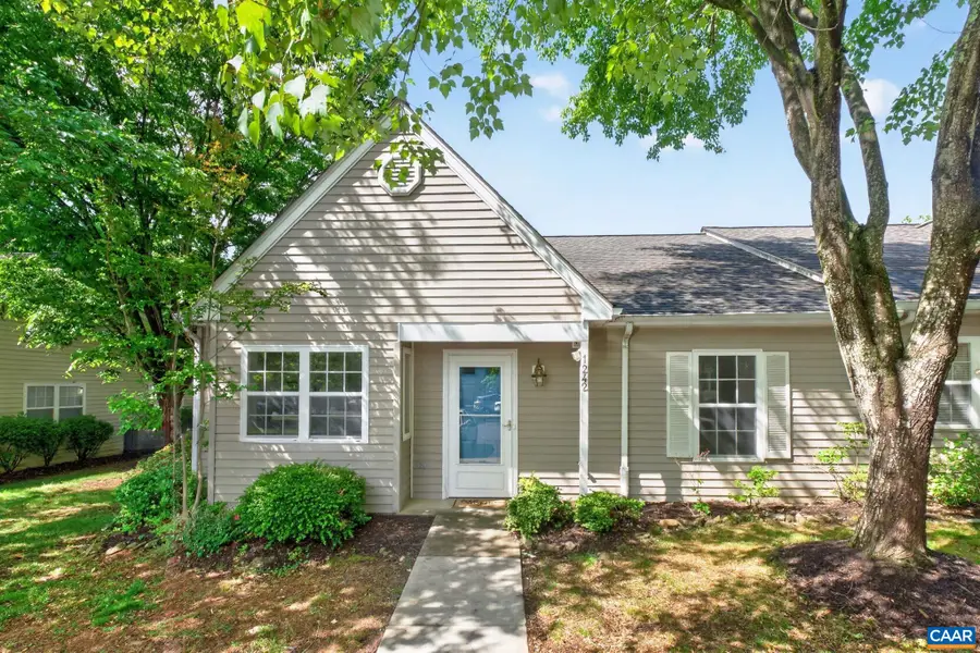 1242 Gazebo Ct, Charlottesville, VA 22901 - #2