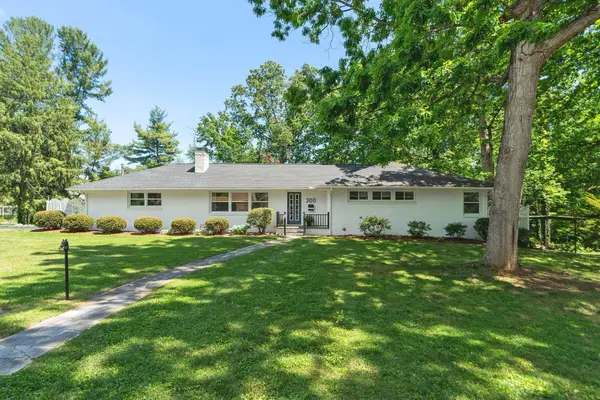 300 Ellison Ln S, Waynesboro, VA 22980